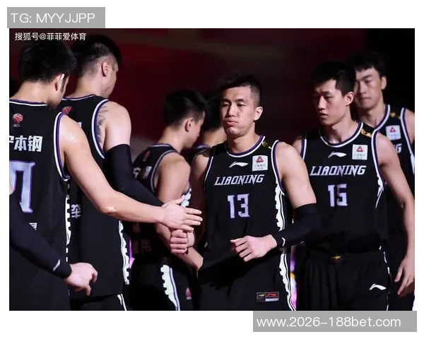 辽粤大战引发热议广东与辽宁的对决成为篮球盛宴的焦点 辽粤大战引发热议广东与辽宁的对决成为篮球盛宴的焦点